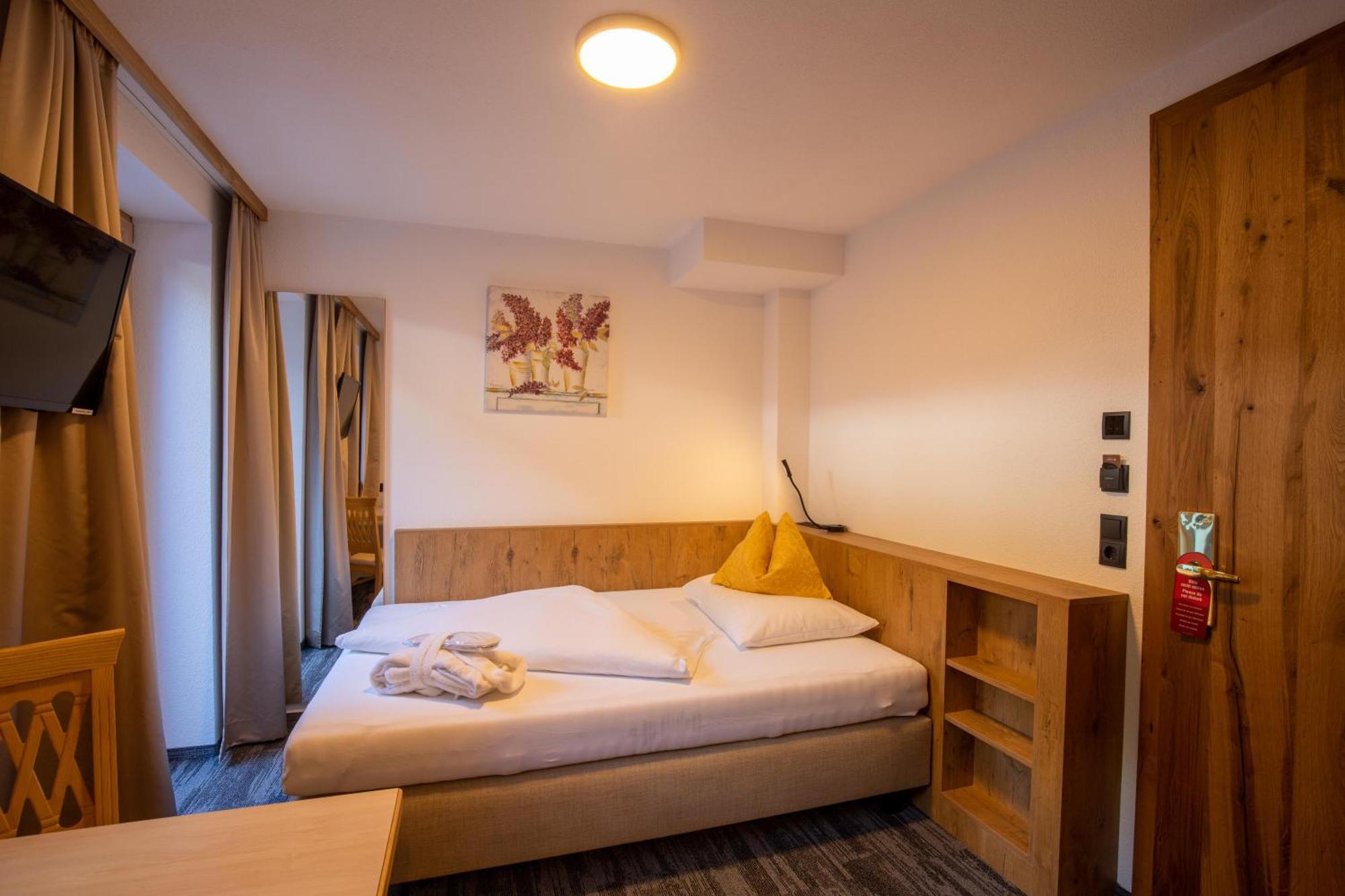 Alpenresidenz Trisanna Bed and Breakfast Ισγκλ Εξωτερικό φωτογραφία