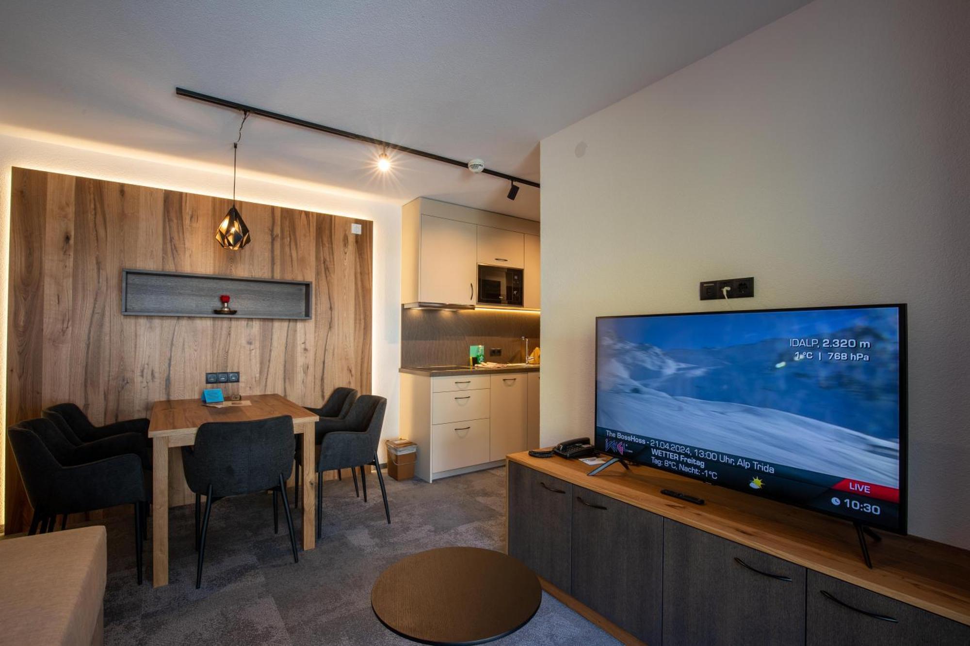 Alpenresidenz Trisanna Bed and Breakfast Ισγκλ Εξωτερικό φωτογραφία